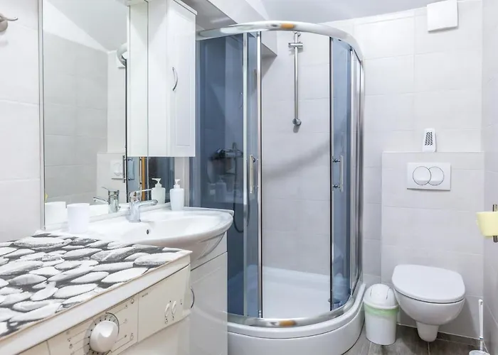 Ankica Sikici * Πούλα